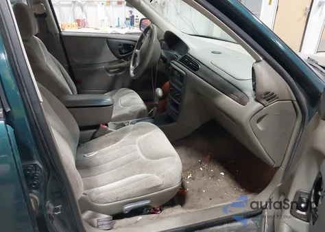 1998 Chevrolet Malibu Ls z USA, uszkodzony, nr VIN 1G1NE52M3WY139241